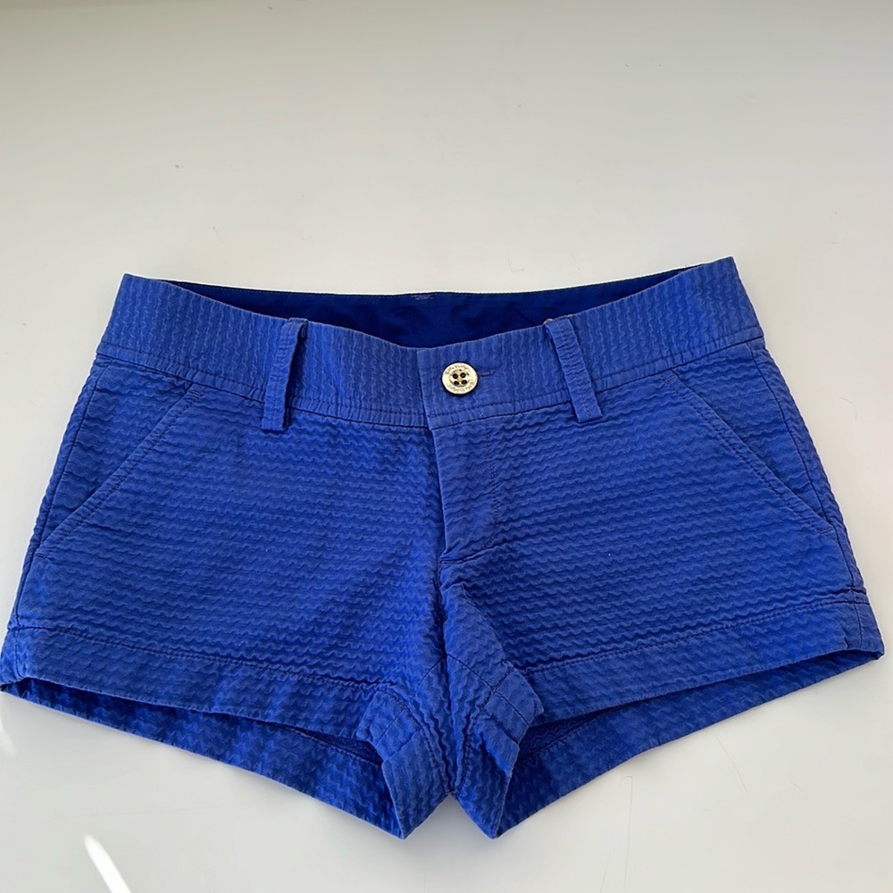 Lilly Pulitzer Walsh short.  Gently worn.  Size 00, 3” inseam